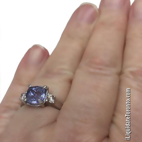 Beautiful 3-Stone Tanzanite and Diamond Ring. Over 3CTW in 14K White Gold. - Picture 8 of 12